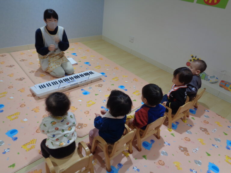 一日の始まり☀(０歳児　うみぐみ)