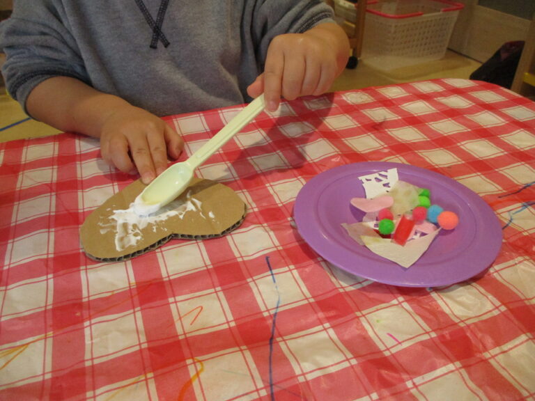 チョコレート作り🍫（2歳児　あめ組）