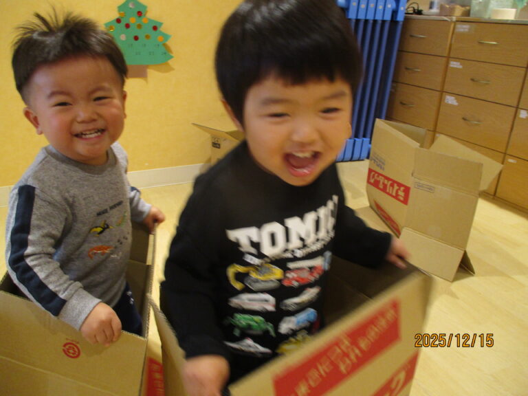 大盛り上がりの室内遊び　その②（１歳児だいちぐみ）